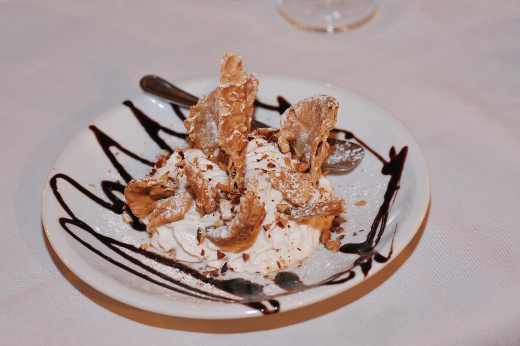 Locanda Rurale Santa Marta อาโวลา ภายนอก รูปภาพ