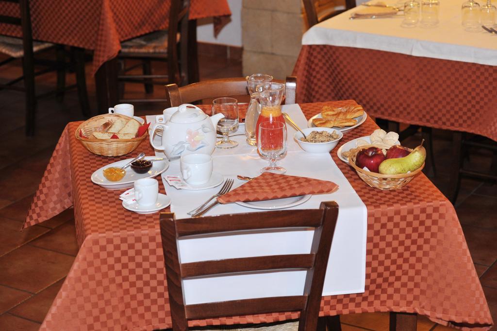 Locanda Rurale Santa Marta อาโวลา ภายนอก รูปภาพ