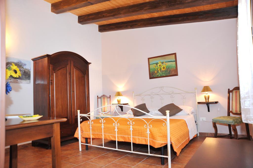 Locanda Rurale Santa Marta อาโวลา ภายนอก รูปภาพ