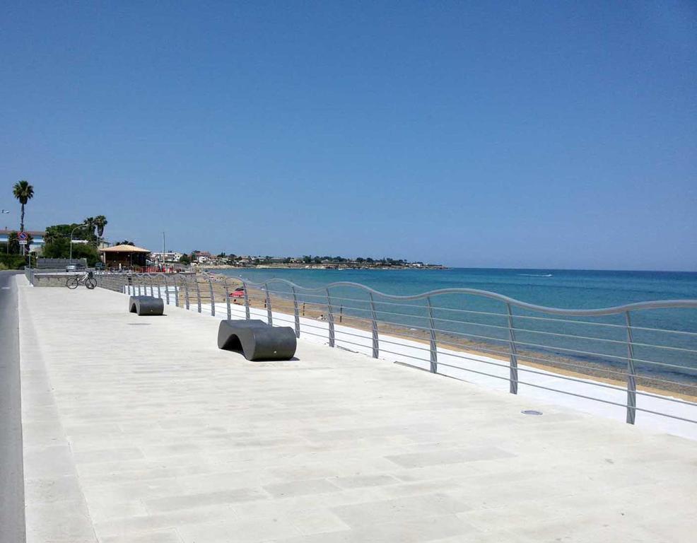 Locanda Rurale Santa Marta อาโวลา ภายนอก รูปภาพ